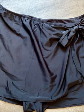 Old Navy Black Swim Skirt Bikini Bottom with Side Tie